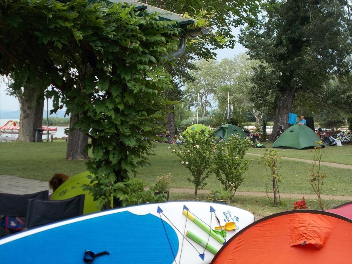 & Campsite *